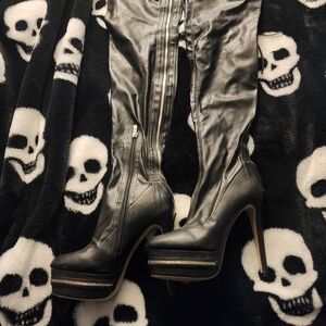 Elegant Black Stiletto Heels